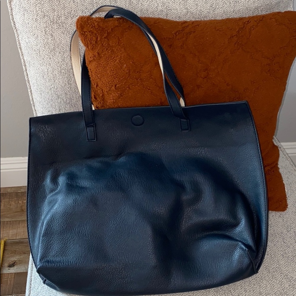 Bass tote bag